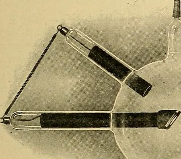 An illustration from A text-book of radiology, 1915, leaf 72