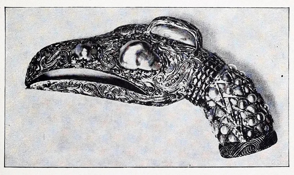 An illustration from Textile fabrics, wearing apparel, and accessories : Universal Exposition at Paris, 1889 : report on group IV, 1893, leaf 81