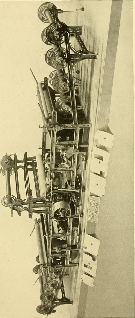 An illustration from The textile industries : a practical guide to fibres, yarns & fabrics in every branch of textile manufacture, including preparation of fibres, spinning, doubling, designing, weaving, bleaching, printing, dyeing and finishing, 1910, leaf 124