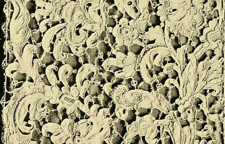 An illustration from The textile industries : a practical guide to fibres, yarns & fabrics in every branch of textile manufacture, including preparation of fibres, spinning, doubling, designing, weaving, bleaching, printing, dyeing and finishing, 1910, leaf 104