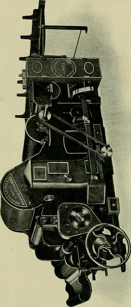 An illustration from Textiles, 1922, leaf 165