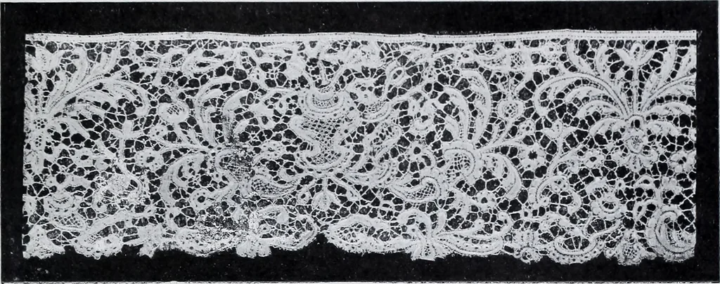 An illustration from Textilsammlung Iklé Katalog. Industrie- u. Gewerbemuseum St. Gallen, 1908, 1908, leaf 108