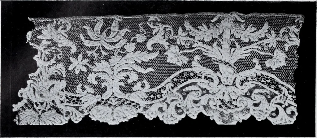 An illustration from Textilsammlung Iklé Katalog. Industrie- u. Gewerbemuseum St. Gallen, 1908, 1908, leaf 167