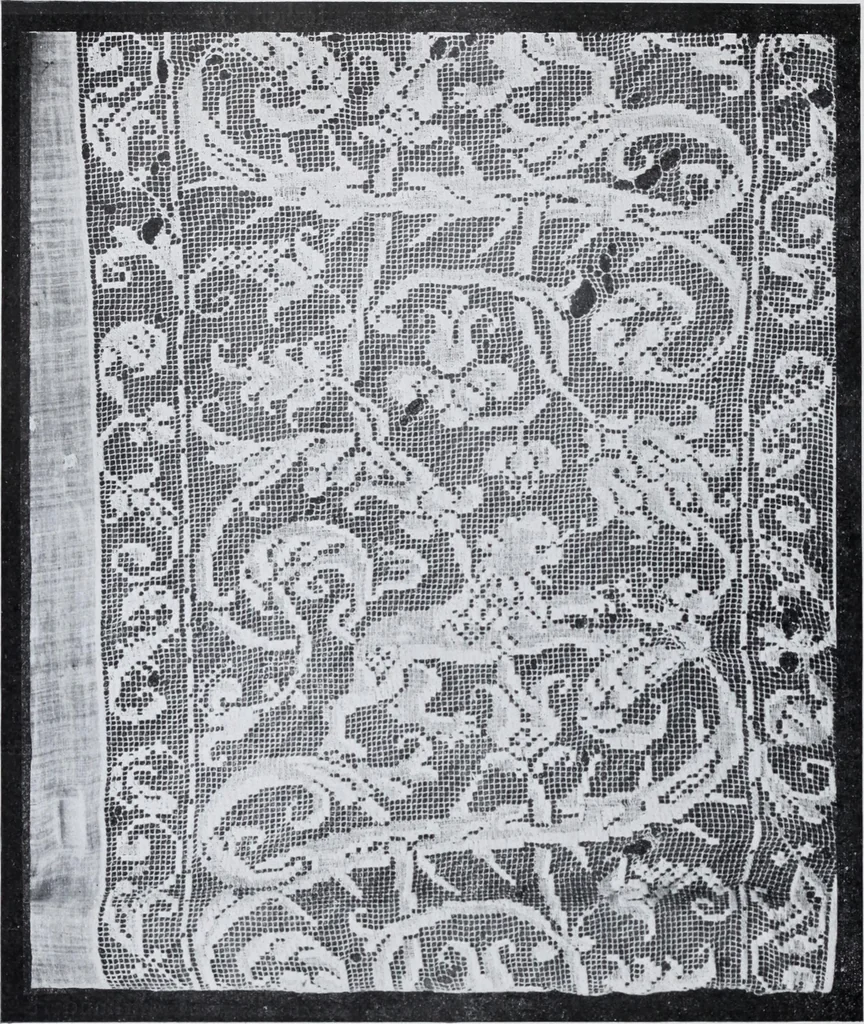 An illustration from Textilsammlung Iklé Katalog. Industrie- u. Gewerbemuseum St. Gallen, 1908, 1908, leaf 69