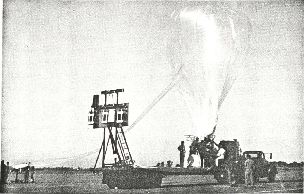 An illustration from The “C”-Launch Technique for High-Altitudes Balloons, 1898, leaf 18