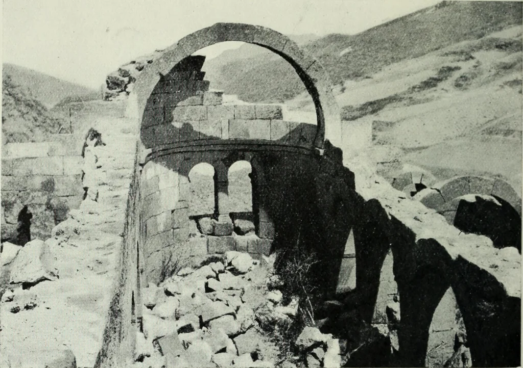 An illustration from The thousand and one churches, 1919, leaf 183
