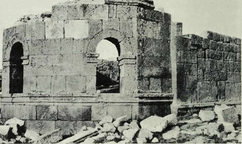 An illustration from The thousand and one churches, 1919, leaf 207