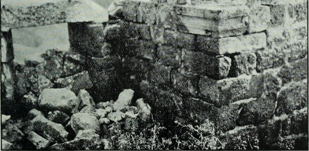 An illustration from The thousand and one churches, 1919, leaf 306