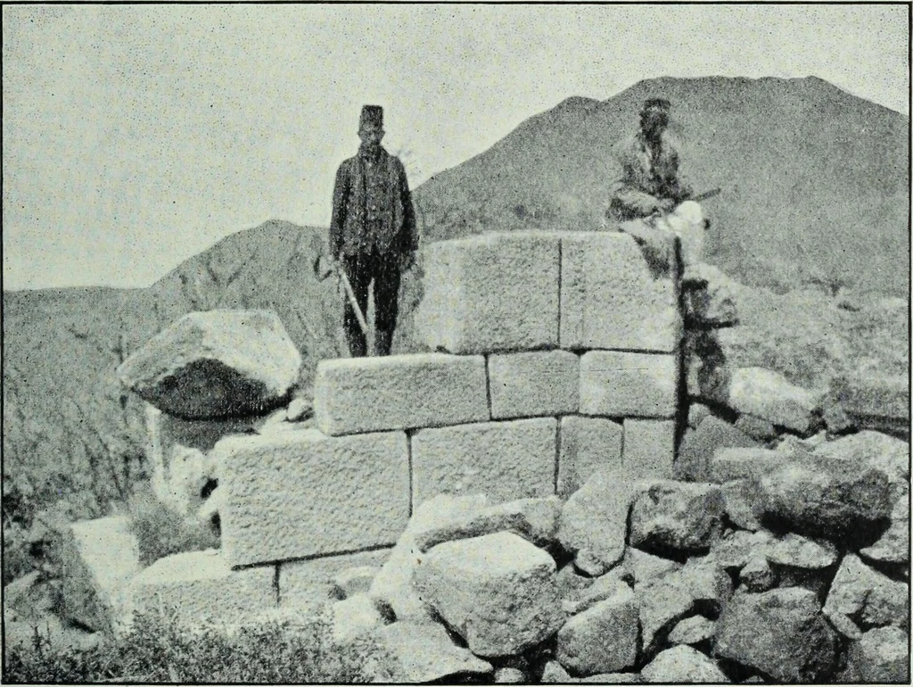 An illustration from The thousand and one churches, 1919, leaf 322