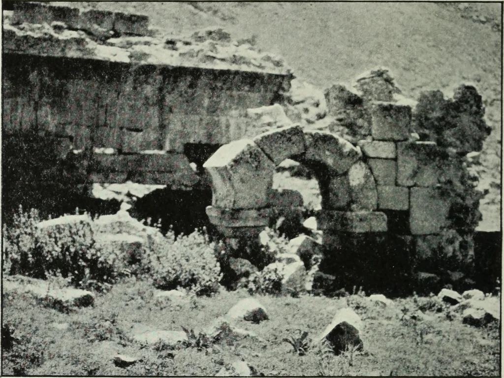 An illustration from The thousand and one churches, 1919, leaf 373