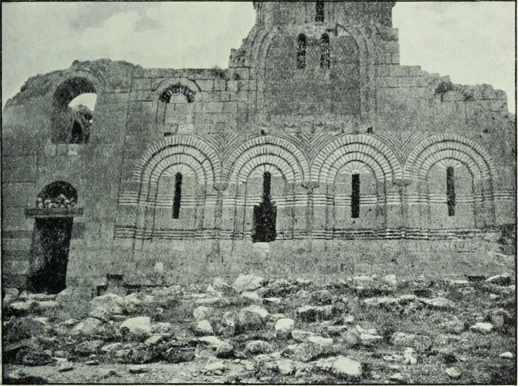 An illustration from The thousand and one churches, 1919, leaf 446