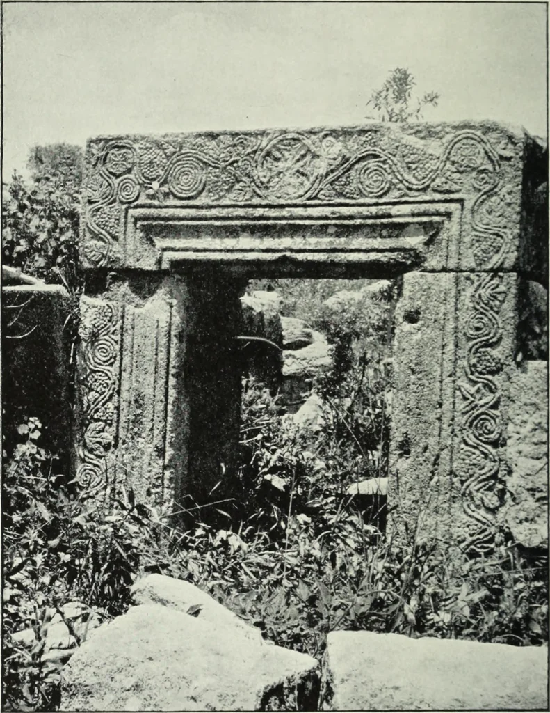 An illustration from The thousand and one churches, 1919, leaf 519