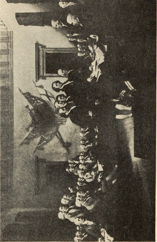An illustration from Thrilling story of the wonderful Capitol Building and its marvelous decorations, 1912, leaf 11