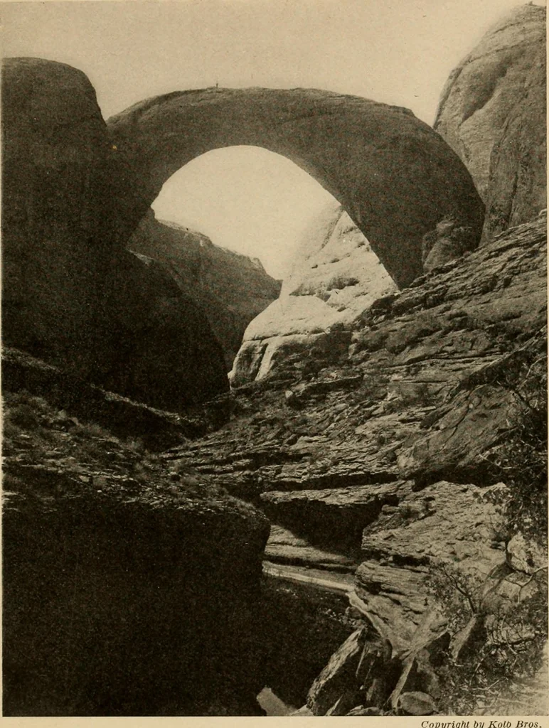 An illustration from Through the Grand Canyon from Wyoming to Mexico, 1914, leaf 250