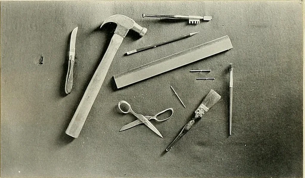 An illustration from Tin can toys and how to make them, 1916, leaf 18
