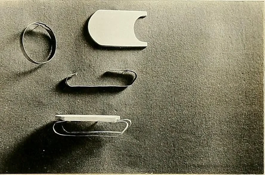 An illustration from Tin can toys and how to make them, 1916, leaf 26