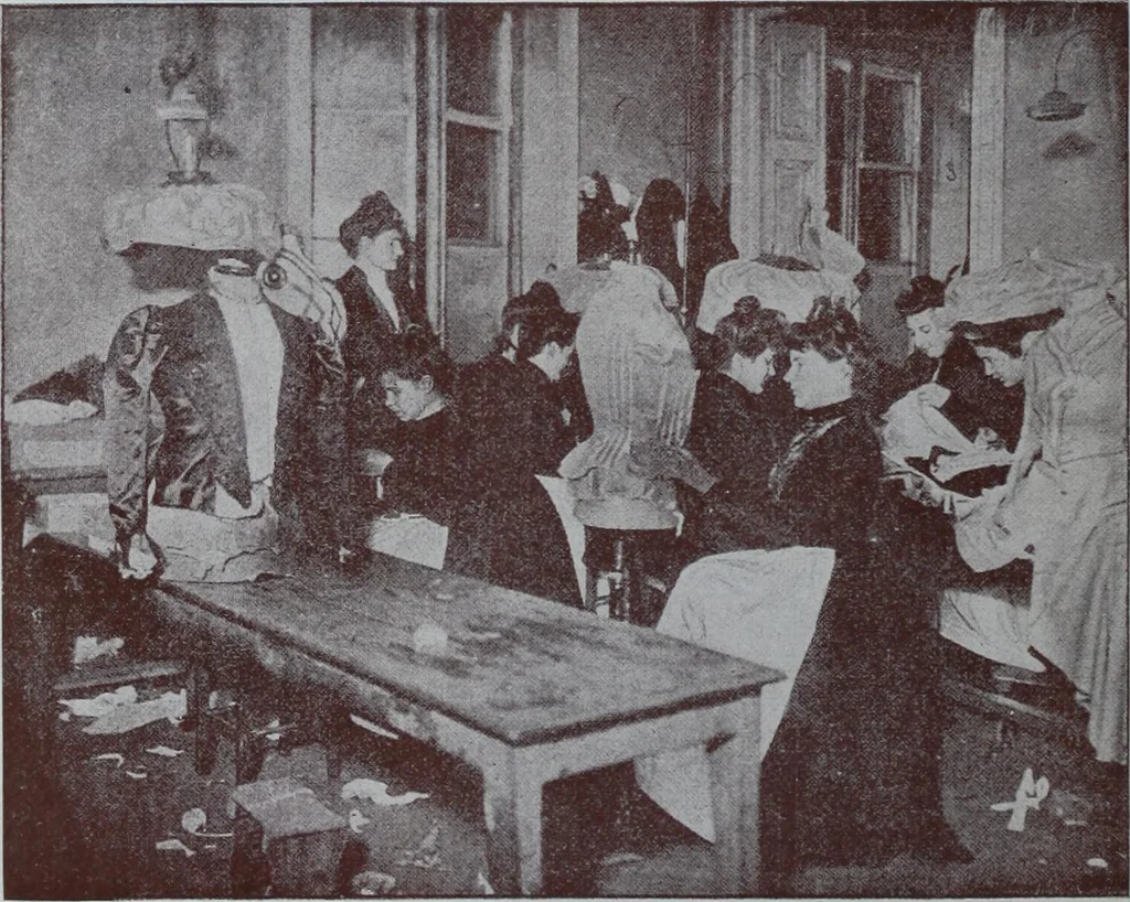 An illustration from Tissus et nouveauts 1900, 1900, leaf 277