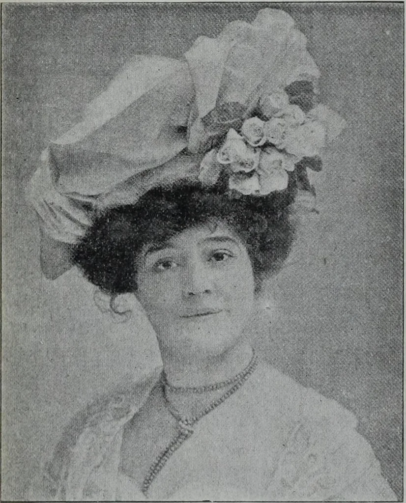 An illustration from Tissus et nouveauts 1901, 1901, leaf 139