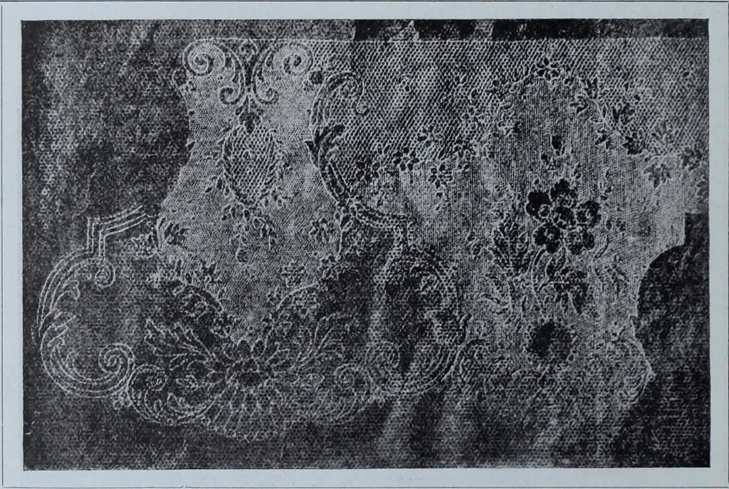 An illustration from Tissus et nouveauts 1901, 1901, leaf 371