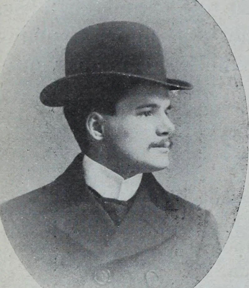 An illustration from Tissus et nouveauts 1902, 1902, leaf 491