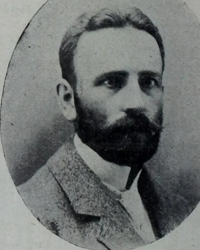 An illustration from Tissus et nouveauts 1902, 1902, leaf 493