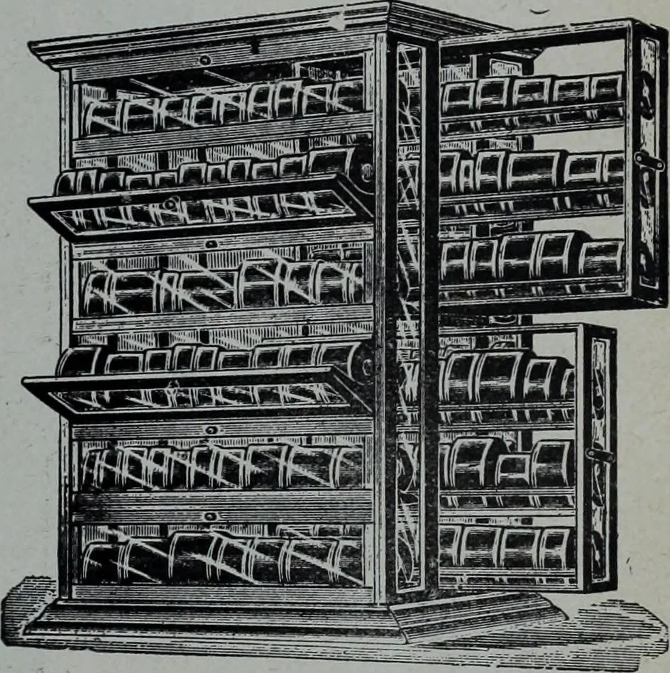 An illustration from Tissus et nouveauts 1902, 1902, leaf 90