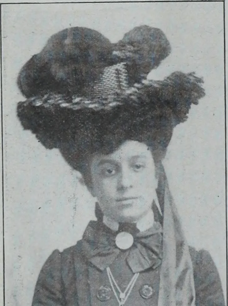 An illustration from Tissus et nouveauts 1904, 1904, leaf 197