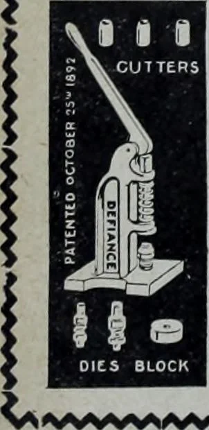 An illustration from Tissus et nouveauts 1904, 1904, leaf 361