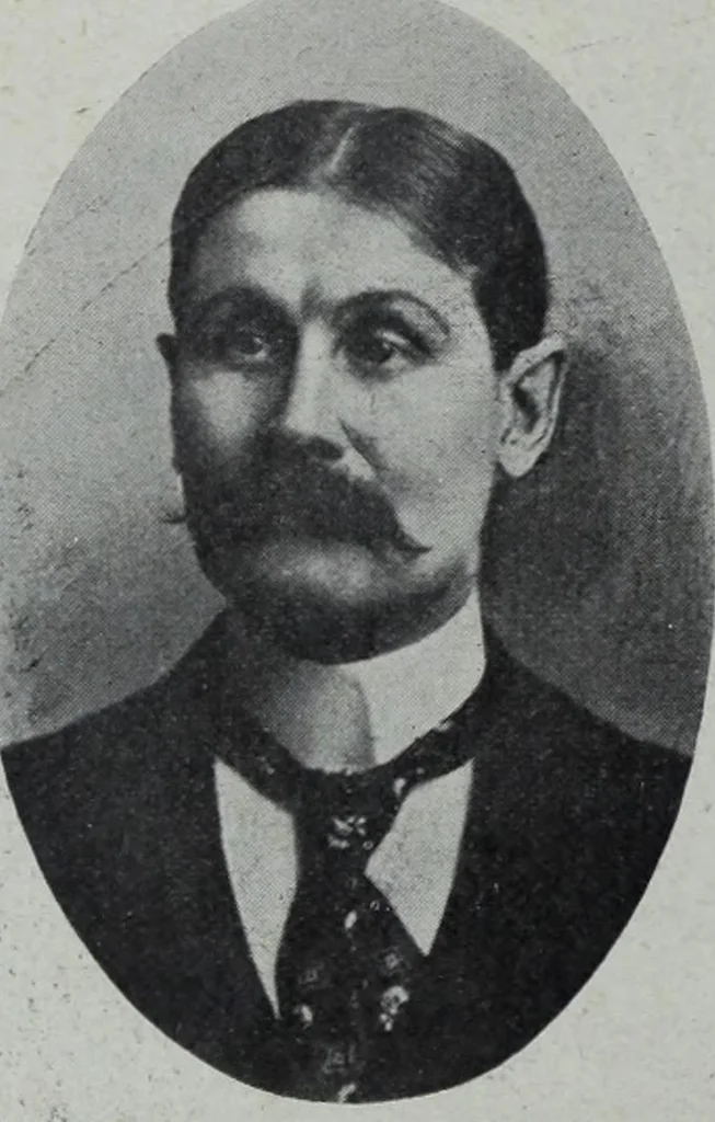 An illustration from Tissus et nouveauts 1905, 1905, leaf 121