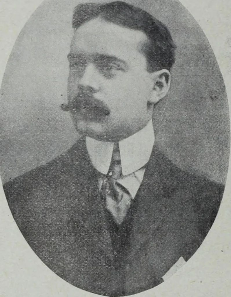 An illustration from Tissus et nouveauts 1905, 1905, leaf 129