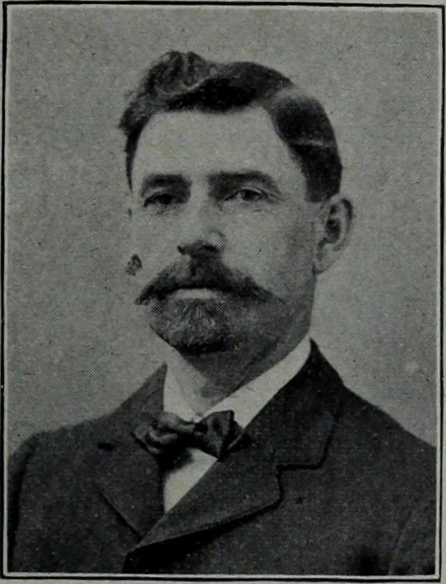 An illustration from Tissus et nouveauts 1905, 1905, leaf 54