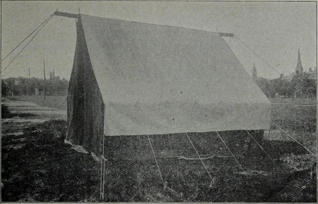 An illustration from Tissus et nouveauts 1905, 1905, leaf 84