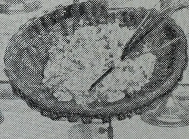 An illustration from Tissus et nouveauts 1906, 1906, leaf 137