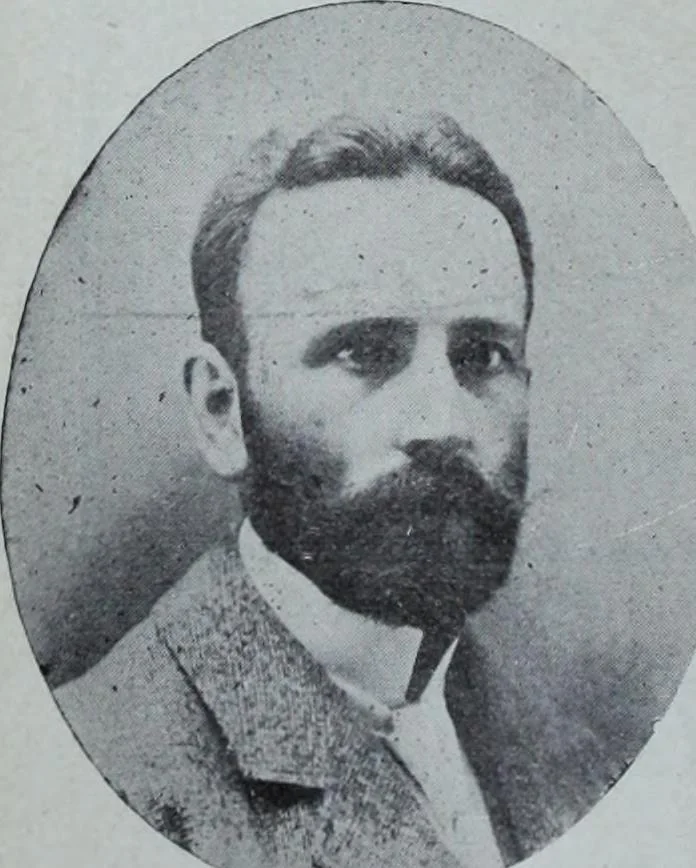 An illustration from Tissus et nouveauts 1906, 1906, leaf 227