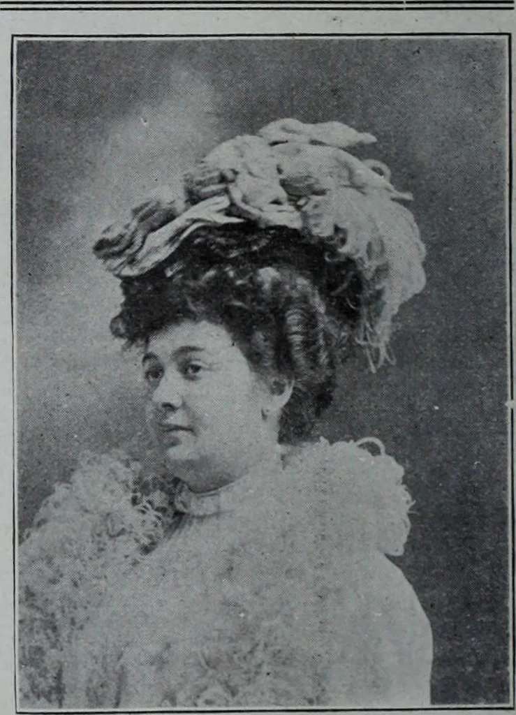 An illustration from Tissus et nouveauts 1907, 1907, leaf 167