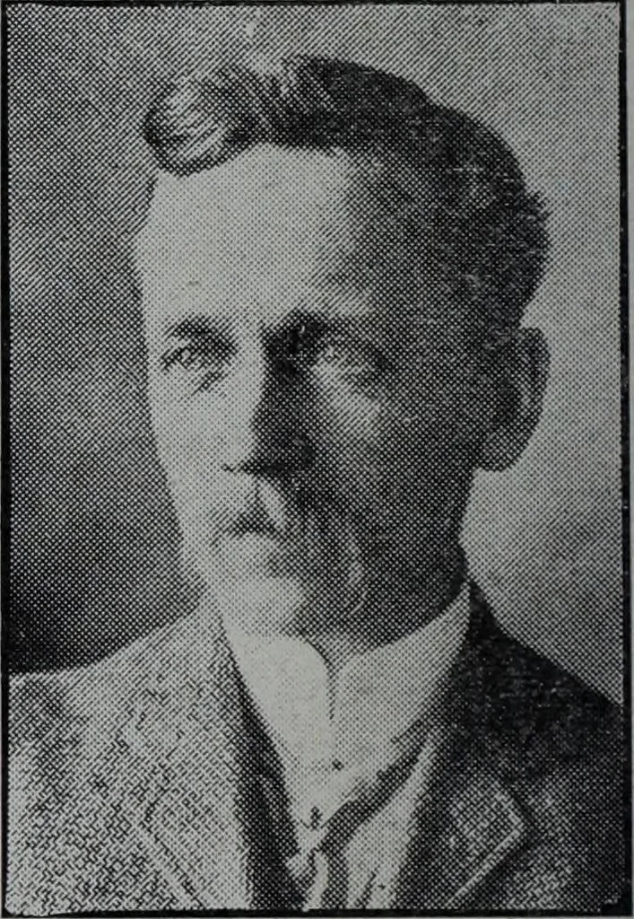 An illustration from Tissus et nouveauts 1907, 1907, leaf 297