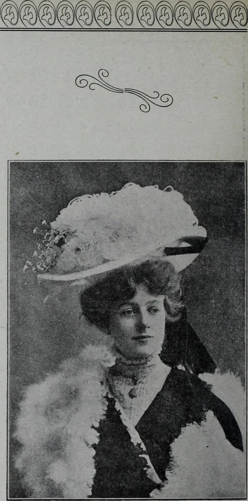 An illustration from Tissus et nouveauts 1907, 1907, leaf 329