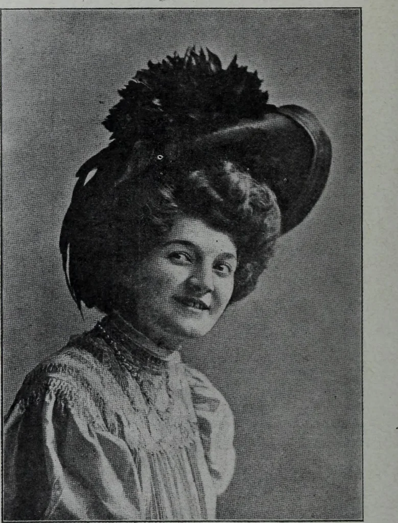 An illustration from Tissus et nouveauts 1907, 1907, leaf 525
