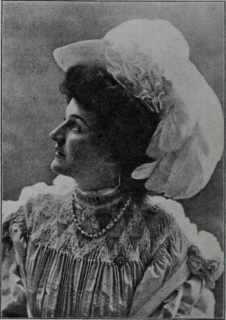 An illustration from Tissus et nouveauts 1907, 1907, leaf 527