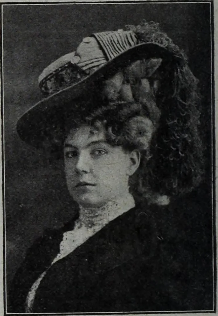 An illustration from Tissus et nouveauts 1907, 1907, leaf 539