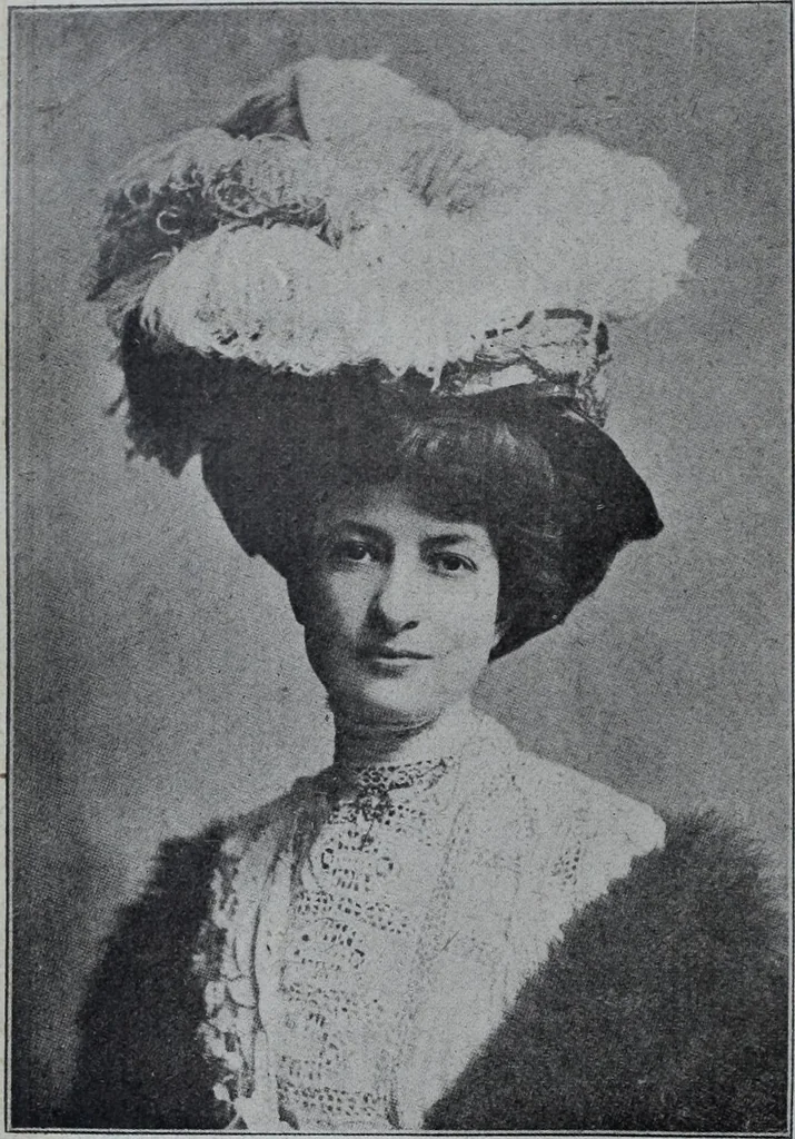 An illustration from Tissus et nouveauts 1907, 1907, leaf 691