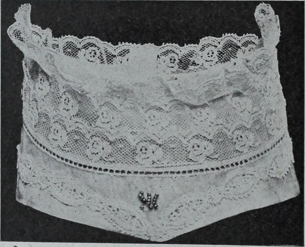 An illustration from Tissus et nouveauts 1908, 1908, leaf 135