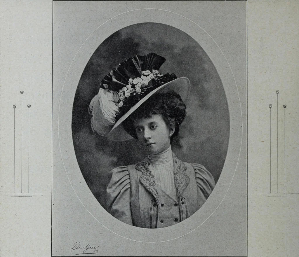 An illustration from Tissus et nouveauts 1908, 1908, leaf 397