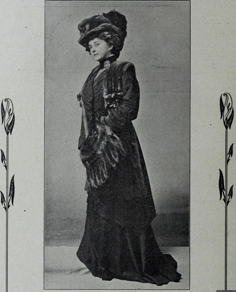An illustration from Tissus et nouveauts 1908, 1908, leaf 621