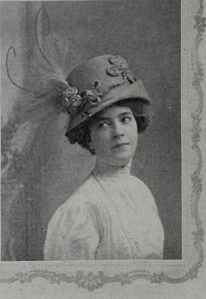 An illustration from Tissus et nouveauts 1909, 1909, leaf 177