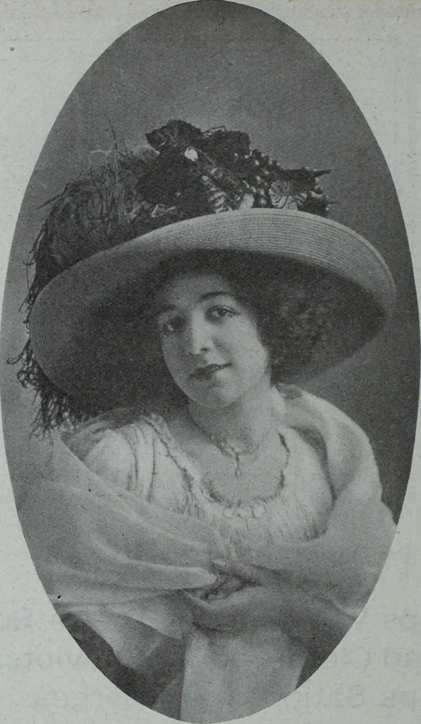 An illustration from Tissus et nouveauts 1909, 1909, leaf 313