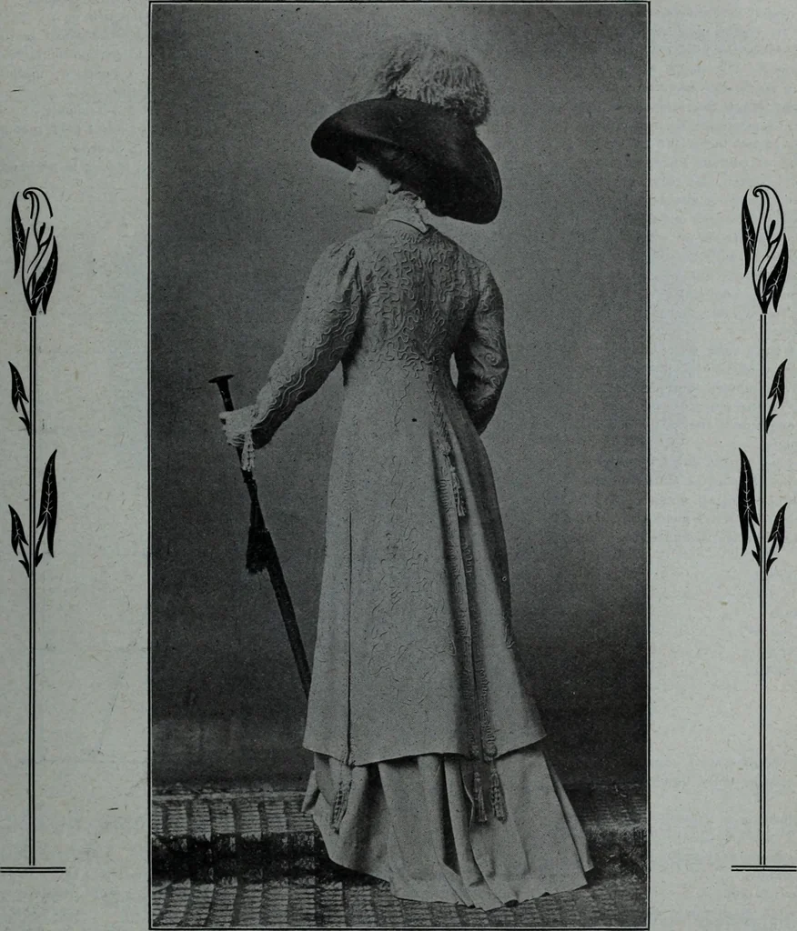 An illustration from Tissus et nouveauts 1909, 1909, leaf 318