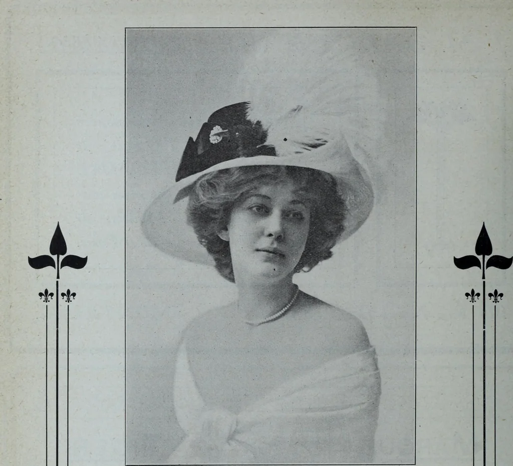 An illustration from Tissus et nouveauts 1909, 1909, leaf 427