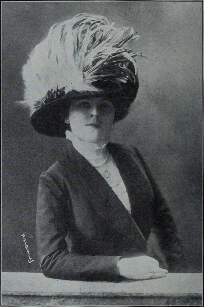 An illustration from Tissus et nouveauts 1909, 1909, leaf 447