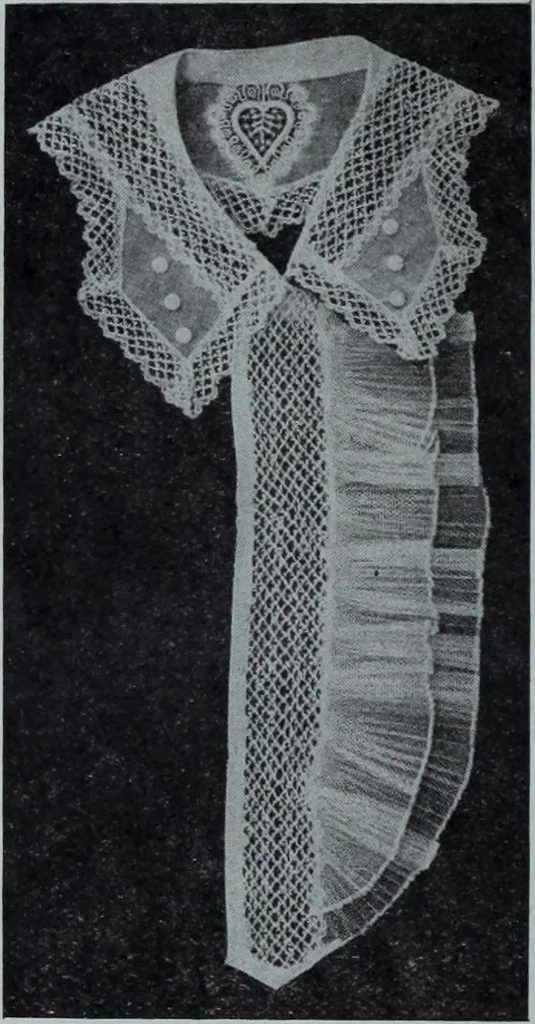 An illustration from Tissus et nouveauts 1909, 1909, leaf 633
